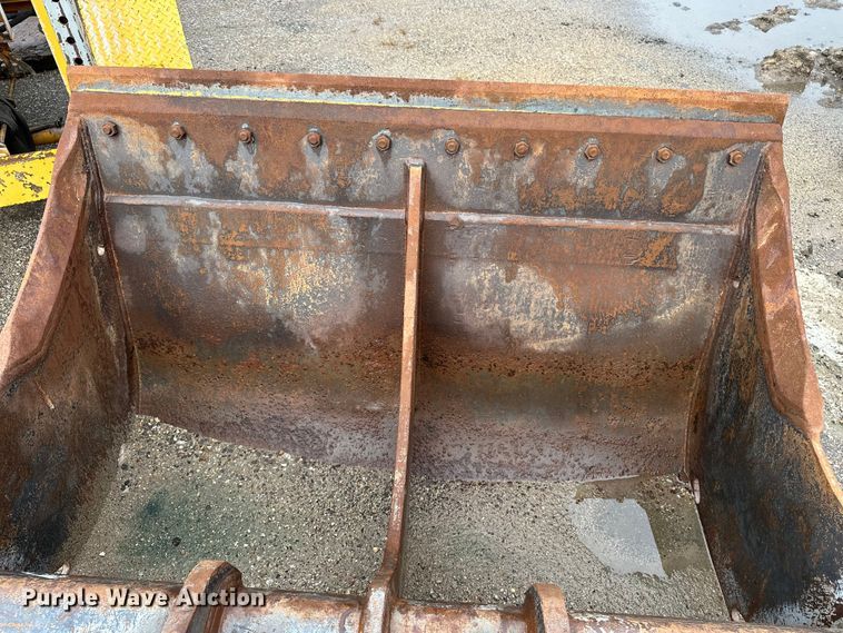 image for item ET4626 2006 Daewoo Solar 300LC-V excavator