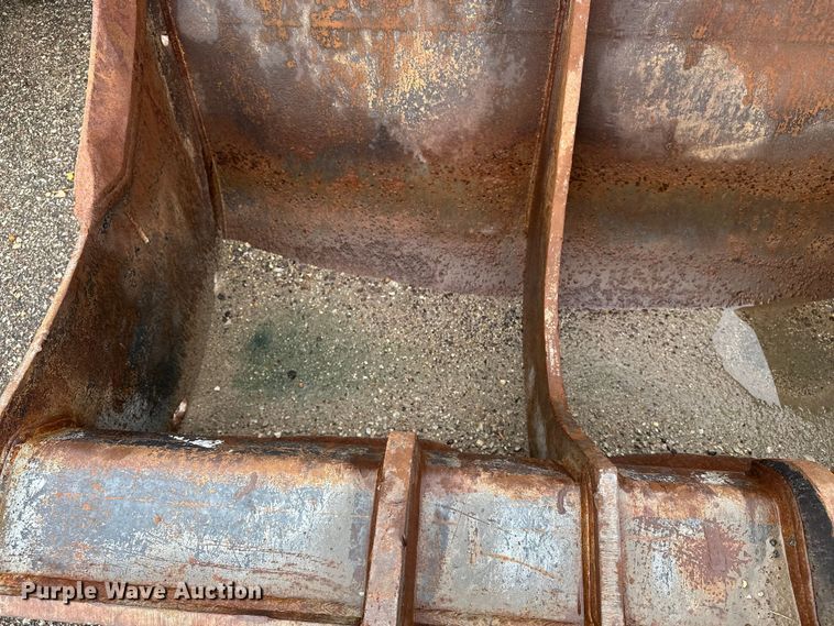 image for item ET4626 2006 Daewoo Solar 300LC-V excavator