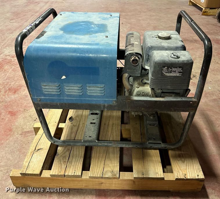 image for item DF8620 Miller Blue Star 145 welder/generator