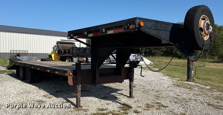 image for item DJ7794 2006 Belshe DT22 equipment trailer