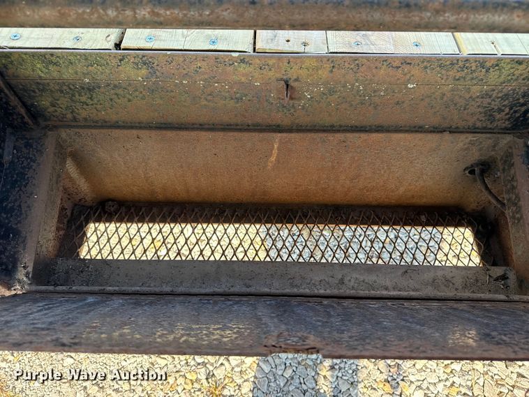 image for item DJ7794 2006 Belshe DT22 equipment trailer