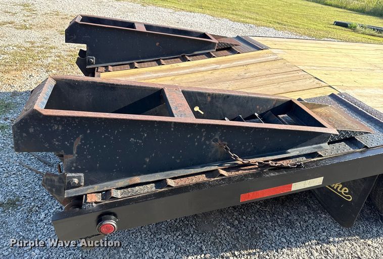 image for item DJ7794 2006 Belshe DT22 equipment trailer