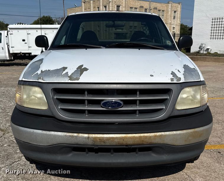 image for item DJ7798 2001 Ford F150 pickup truck