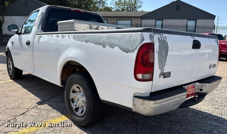 image for item DJ7798 2001 Ford F150 pickup truck