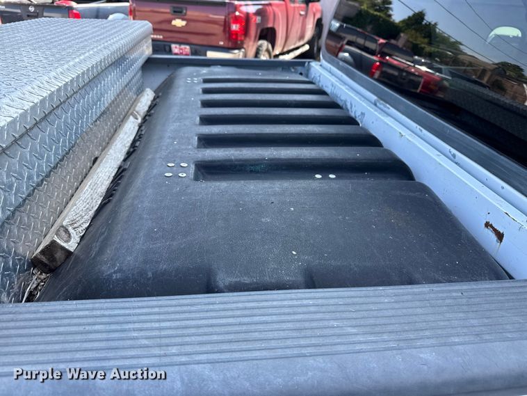 image for item DJ7798 2001 Ford F150 pickup truck