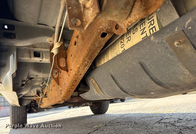 image for item DJ7798 2001 Ford F150 pickup truck