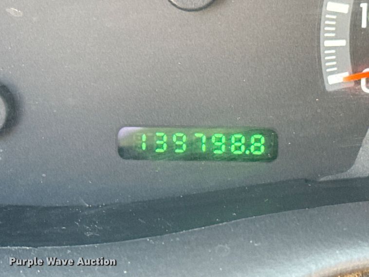 image for item DJ7798 2001 Ford F150 pickup truck