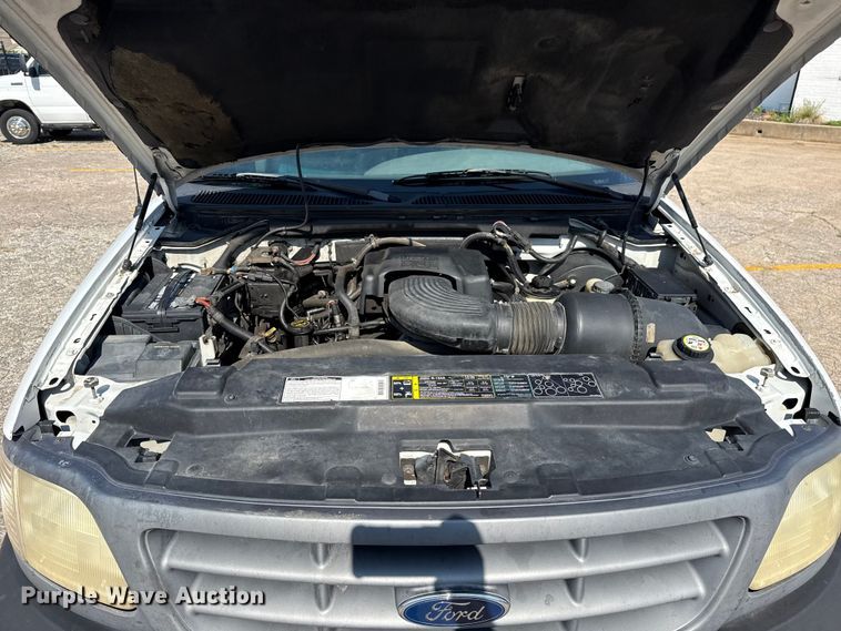 image for item DJ7798 2001 Ford F150 pickup truck