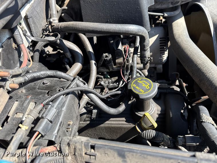 image for item DJ7798 2001 Ford F150 pickup truck