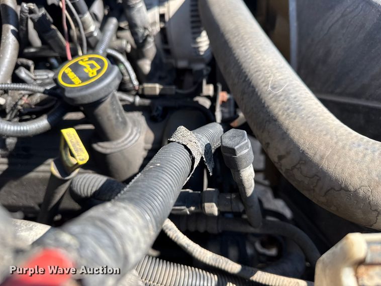 image for item DJ7798 2001 Ford F150 pickup truck