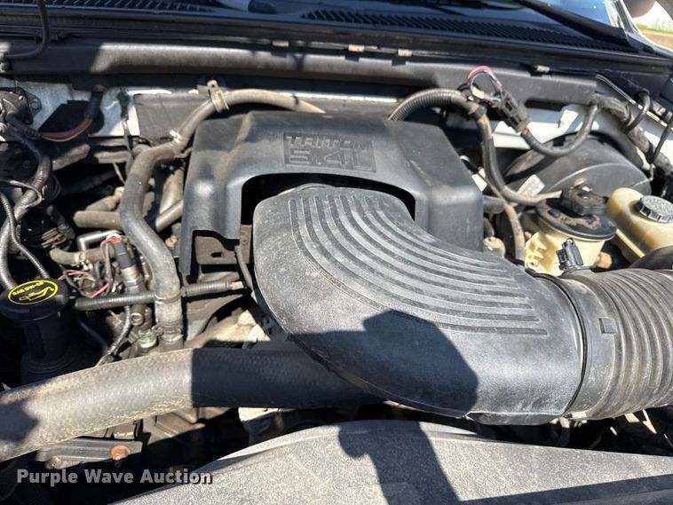 image for item DJ7798 2001 Ford F150 pickup truck