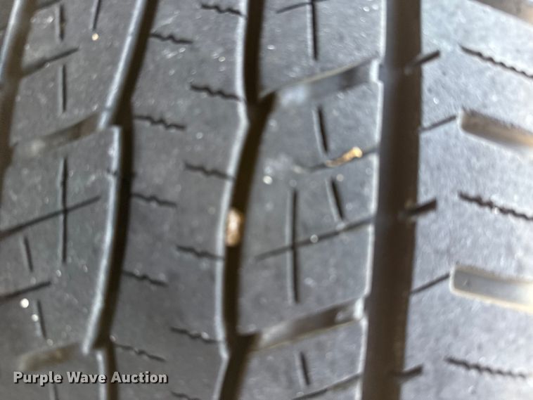 image for item DJ7798 2001 Ford F150 pickup truck