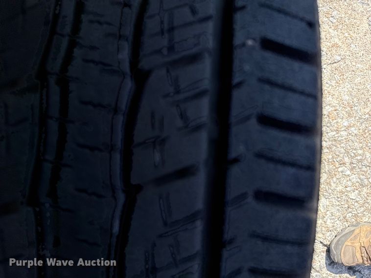 image for item DJ7798 2001 Ford F150 pickup truck