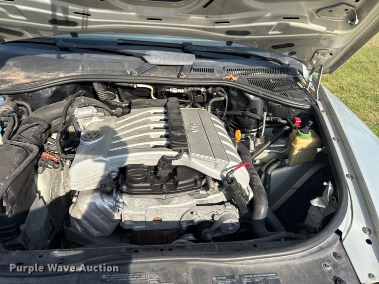 image for item DJ7817 2008 Volkswagen Touareg SUV
