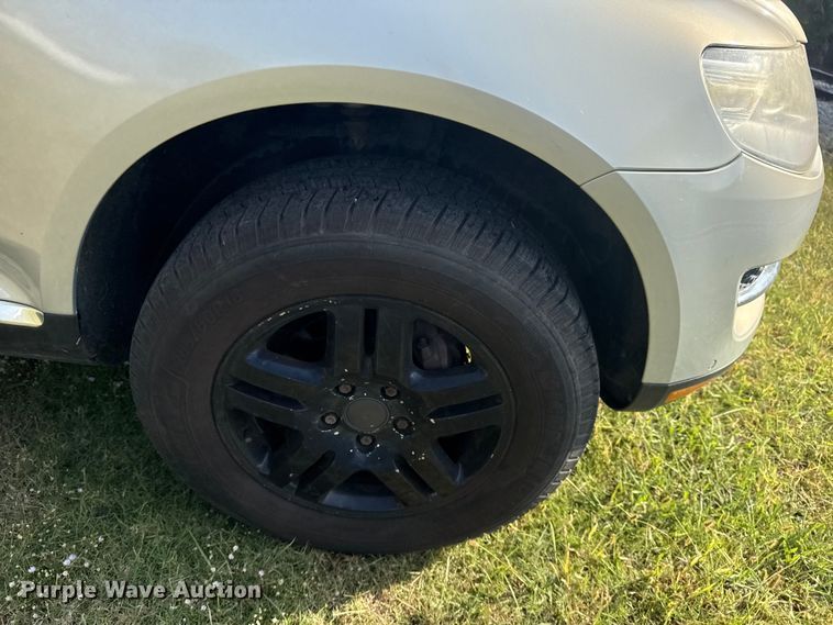 image for item DJ7817 2008 Volkswagen Touareg SUV