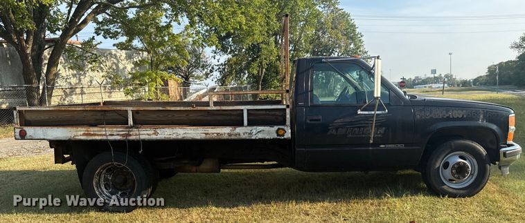 image for item DJ7818 1998 Chevrolet 3500 flatbed pickup truck