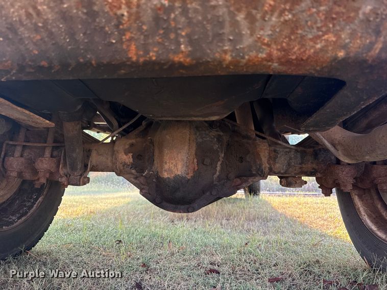 image for item DJ7818 1998 Chevrolet 3500 flatbed pickup truck