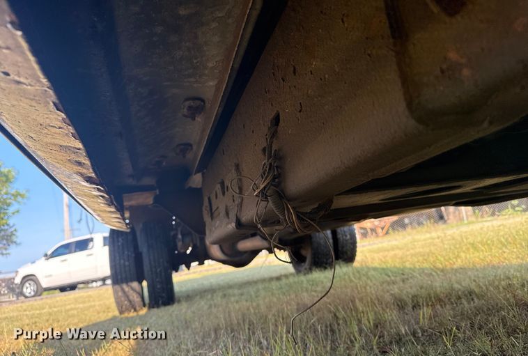 image for item DJ7818 1998 Chevrolet 3500 flatbed pickup truck