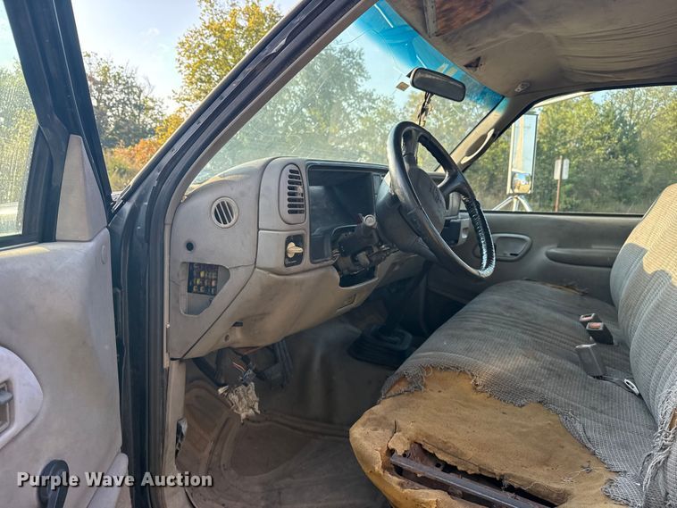 image for item DJ7818 1998 Chevrolet 3500 flatbed pickup truck