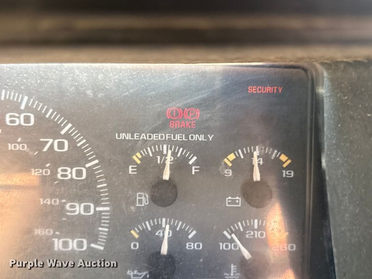 image for item DJ7818 1998 Chevrolet 3500 flatbed pickup truck