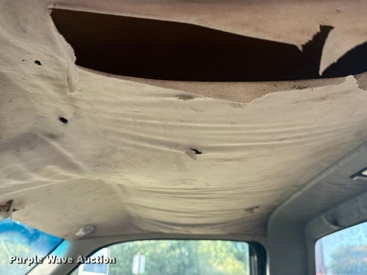 image for item DJ7818 1998 Chevrolet 3500 flatbed pickup truck