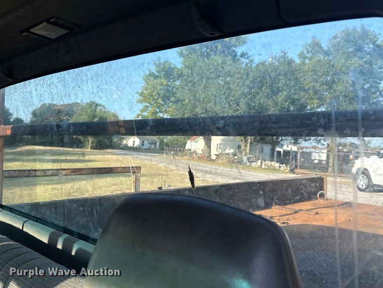 image for item DJ7818 1998 Chevrolet 3500 flatbed pickup truck