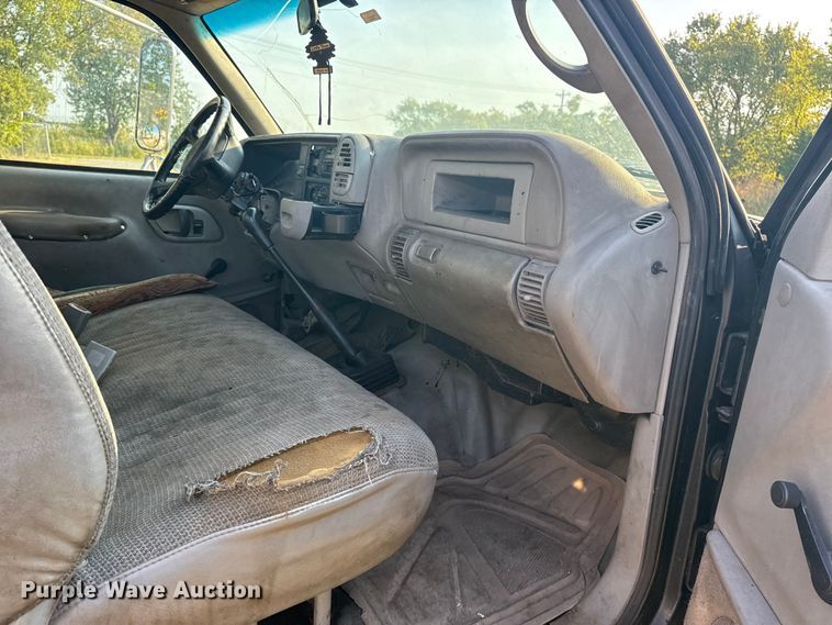 image for item DJ7818 1998 Chevrolet 3500 flatbed pickup truck