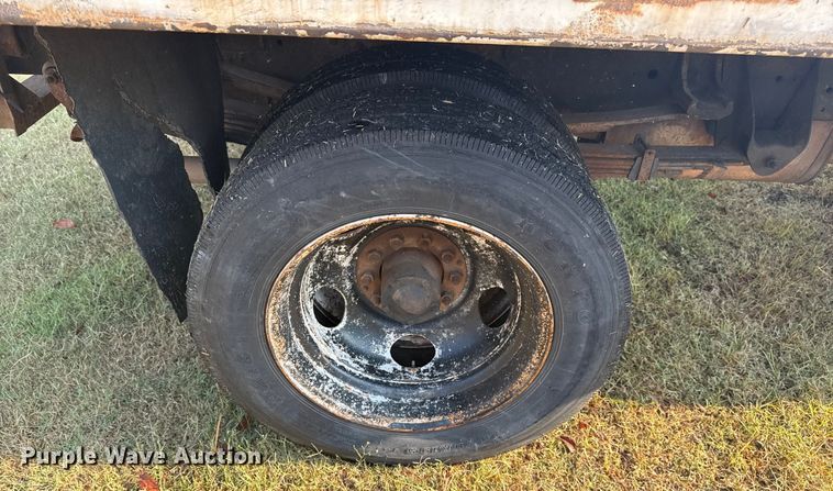 image for item DJ7818 1998 Chevrolet 3500 flatbed pickup truck