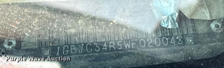 image for item DJ7818 1998 Chevrolet 3500 flatbed pickup truck