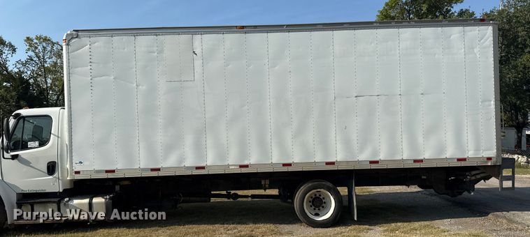 image for item DJ7819 2013 Freightliner Business Class M2 box truck