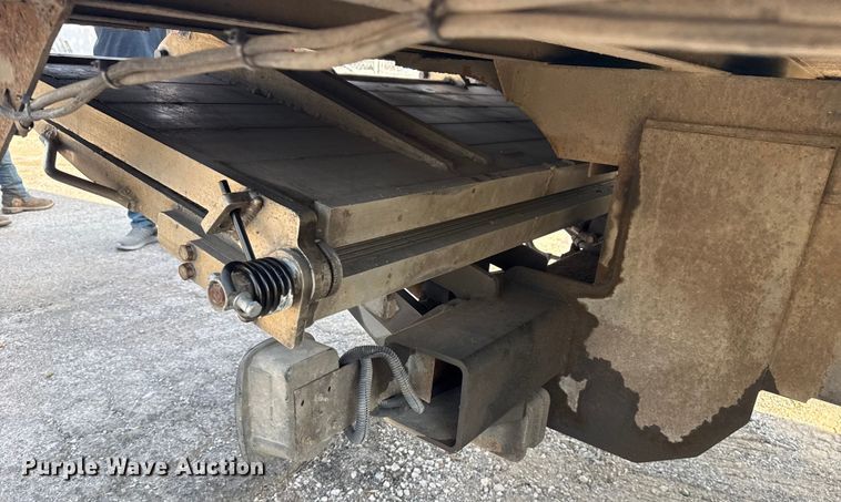 image for item DJ7819 2013 Freightliner Business Class M2 box truck