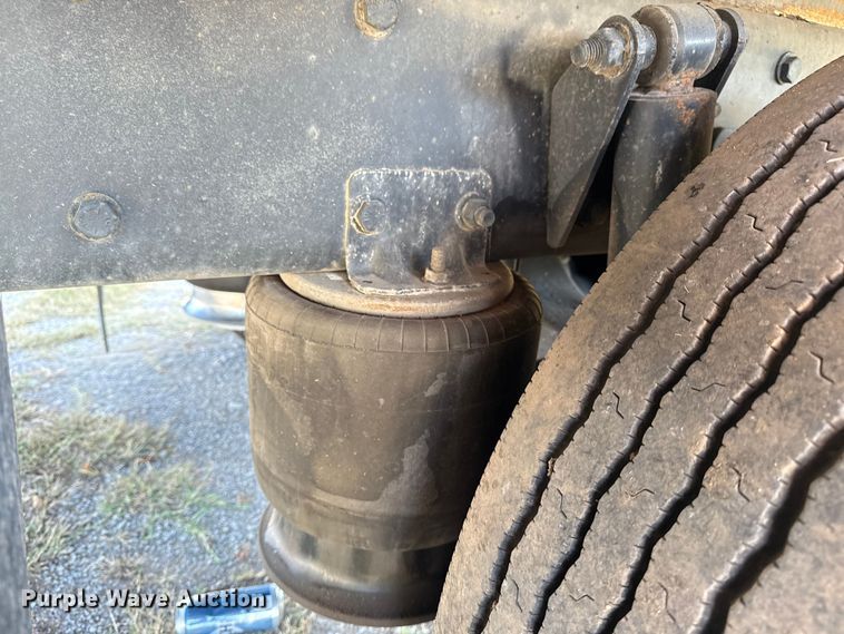 image for item DJ7819 2013 Freightliner Business Class M2 box truck