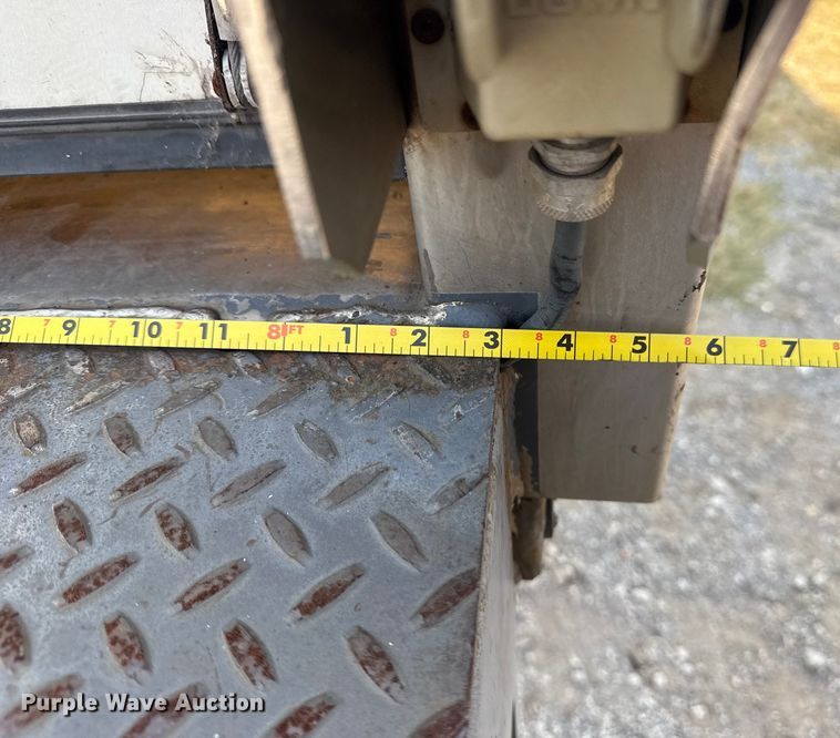 image for item DJ7819 2013 Freightliner Business Class M2 box truck