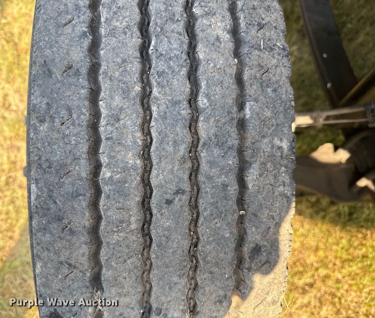 image for item DJ7819 2013 Freightliner Business Class M2 box truck