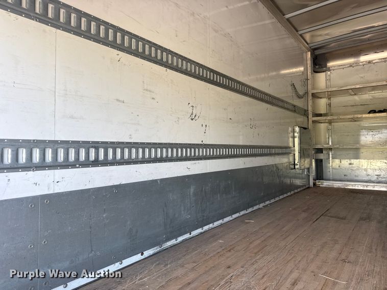 image for item DJ7821 2019 Chevy Silverado 6500HD box truck