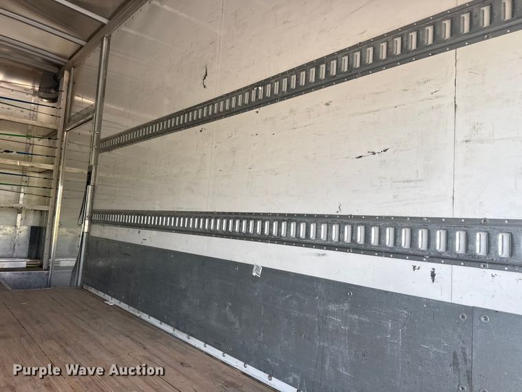 image for item DJ7821 2019 Chevy Silverado 6500HD box truck