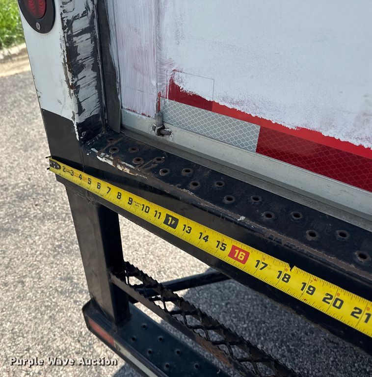 image for item DJ7821 2019 Chevy Silverado 6500HD box truck