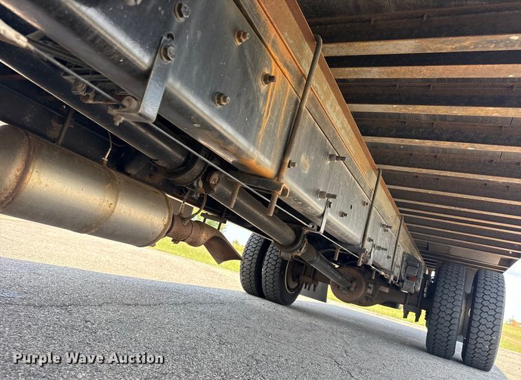 image for item DJ7821 2019 Chevy Silverado 6500HD box truck