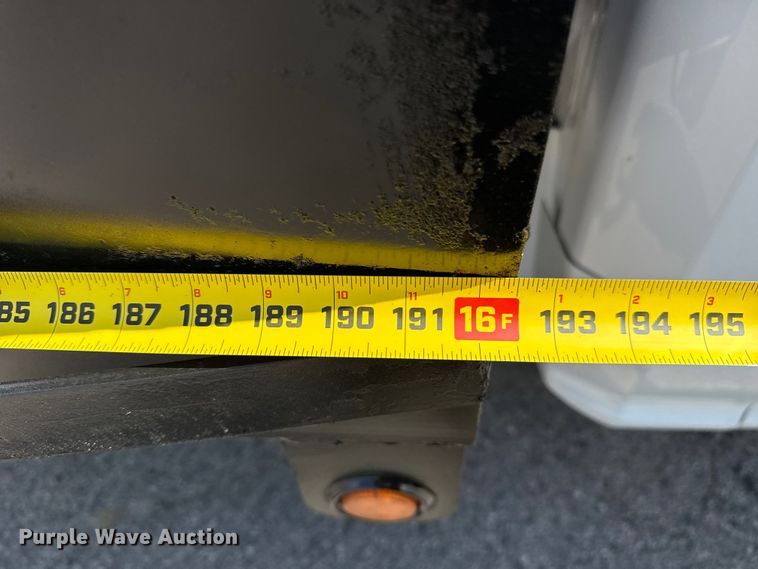 image for item DJ7822 2019 Ford F550 Super Duty flatbed truck