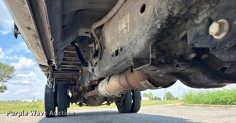 image for item DJ7822 2019 Ford F550 Super Duty flatbed truck