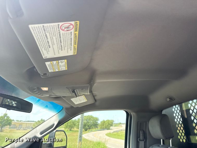 image for item DJ7822 2019 Ford F550 Super Duty flatbed truck