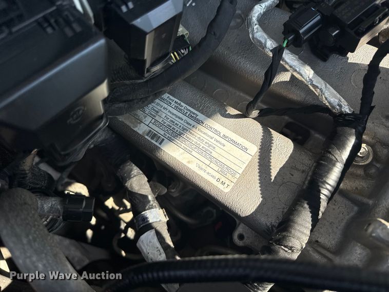 image for item DJ7822 2019 Ford F550 Super Duty flatbed truck