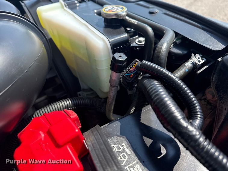 image for item DJ7822 2019 Ford F550 Super Duty flatbed truck