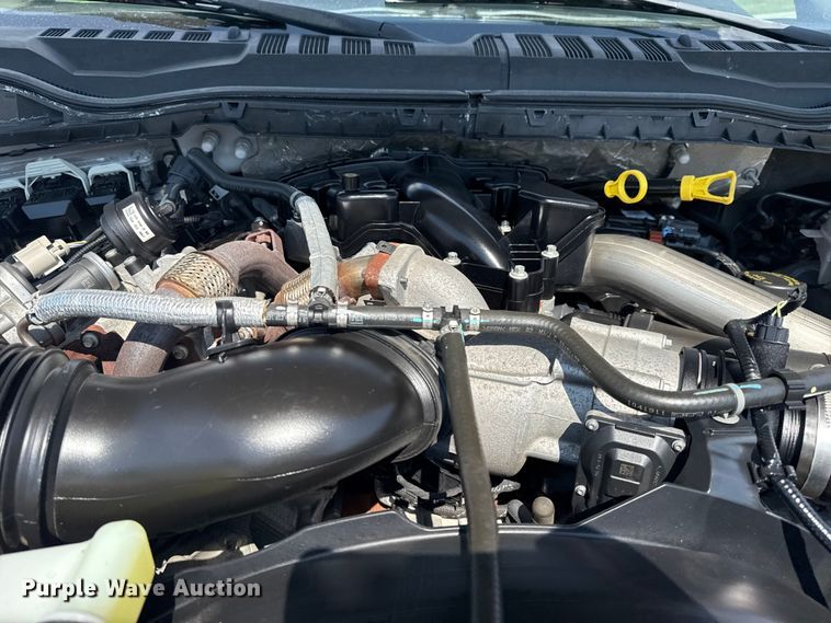 image for item DJ7822 2019 Ford F550 Super Duty flatbed truck