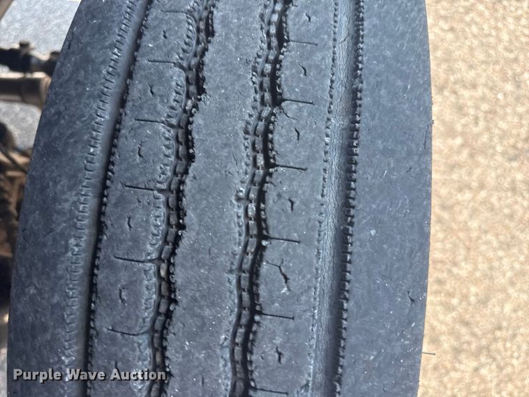 image for item DJ7822 2019 Ford F550 Super Duty flatbed truck