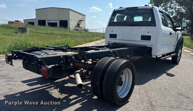 image for item DJ7823 2020 Ford F550 Super Duty truck cab and chassis