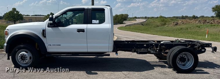 image for item DJ7823 2020 Ford F550 Super Duty truck cab and chassis