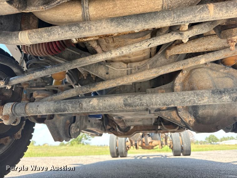 image for item DJ7823 2020 Ford F550 Super Duty truck cab and chassis