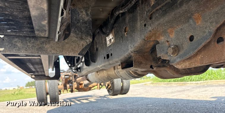 image for item DJ7823 2020 Ford F550 Super Duty truck cab and chassis