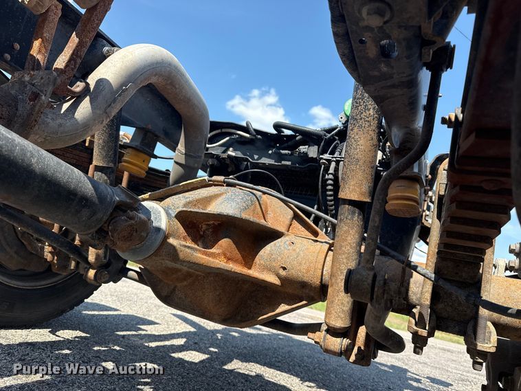 image for item DJ7823 2020 Ford F550 Super Duty truck cab and chassis